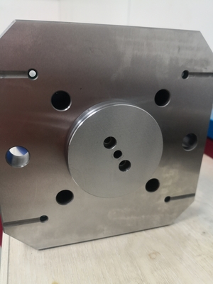 4.0Kg 工作機械は CNC OEM の 0.005mm 機械ゼロ点を締め金で止めます