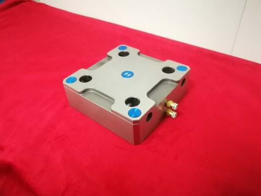 CNC Workholdingのための適用範囲が広い空気の空気万力の自動調心万力