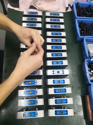製粉クイック チェンジ フィクスチャ クランプ 4 穴ゼロ ポイント CNC 1.6Kg