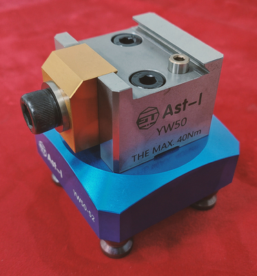 OEM 精密ダブテール固定具 4 軸機械合金鋼 YW50-52