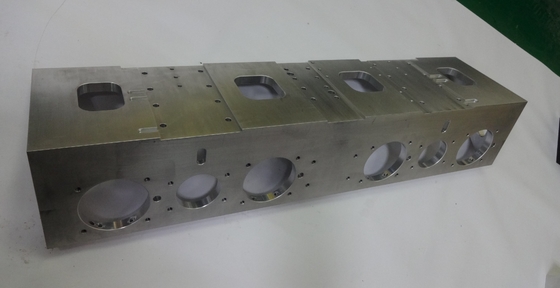 バリ取り CNC 機械加工部品 850mm 精密 CNC 銅部品
