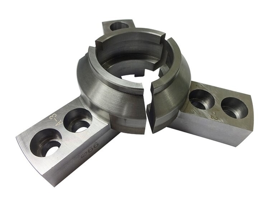 電気泳動の金属加工部品 0.05mm 5 軸 CNC 部品 OEM
