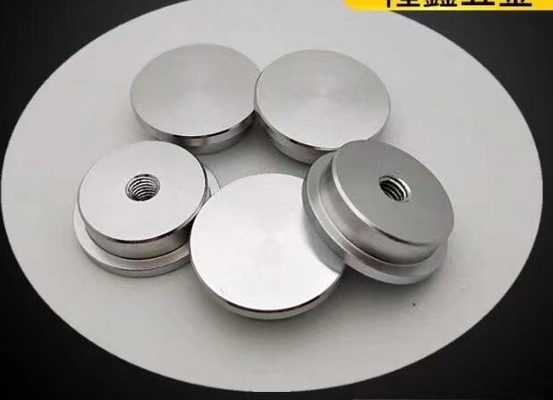 カスタマイズされたチタン鋼 CNC 加工部品 SS304 ネジ M2 M3 M4 M5