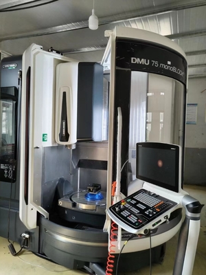 96のシリーズ働く5axis CNCのためのPrecistionの高い自己Centerning万力そして4hole手動据え付け品