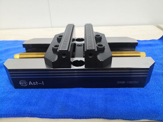 精密調整可能な 5 軸治具手動 CNC フライス治具