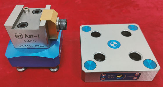 大型ダブテール治具 フレキシブル精密鋼 手動 5 軸バイス